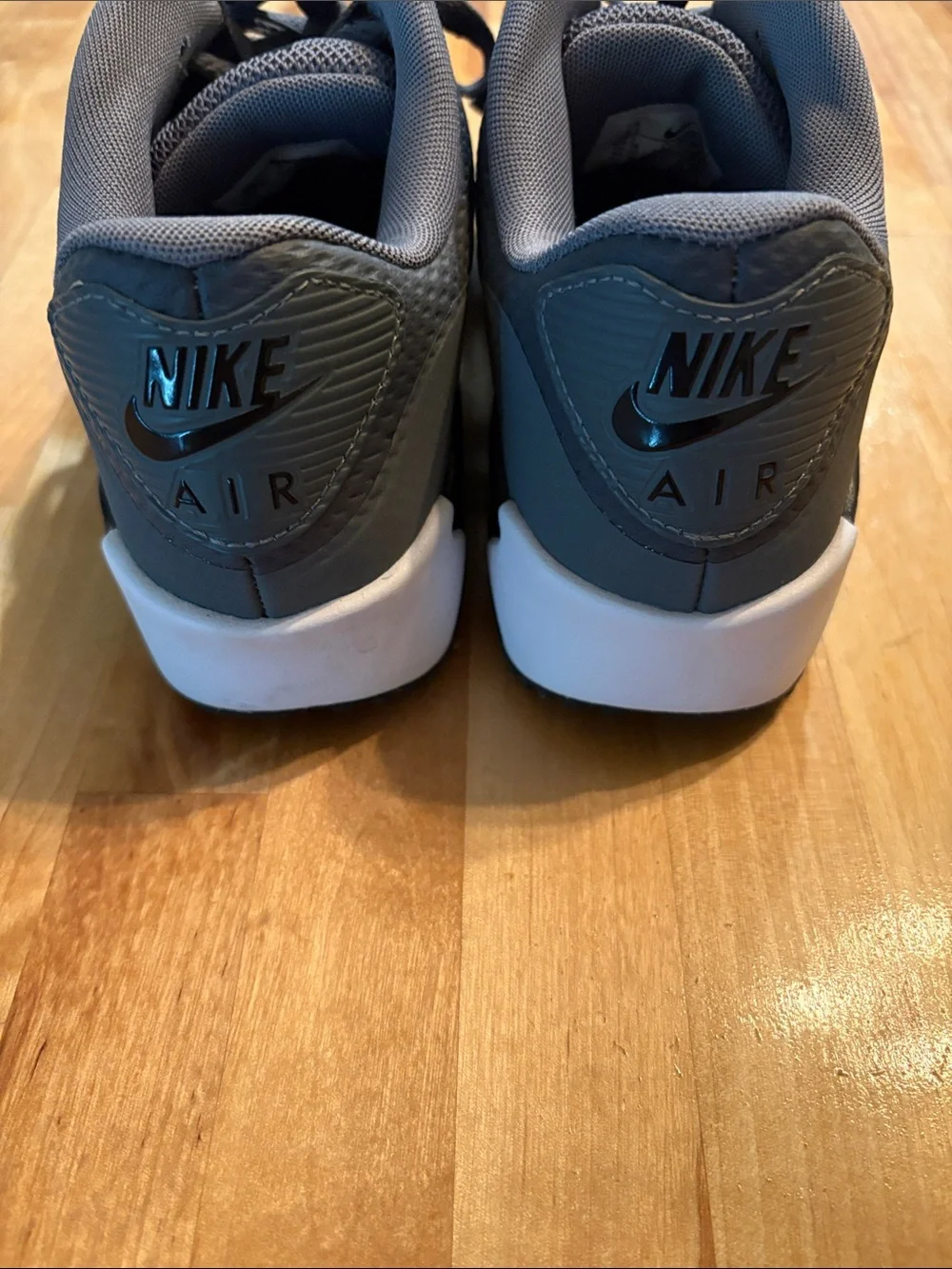 Nike Men’s Air Max Low-Top Golf Shoes in Charcoal Gray and Black